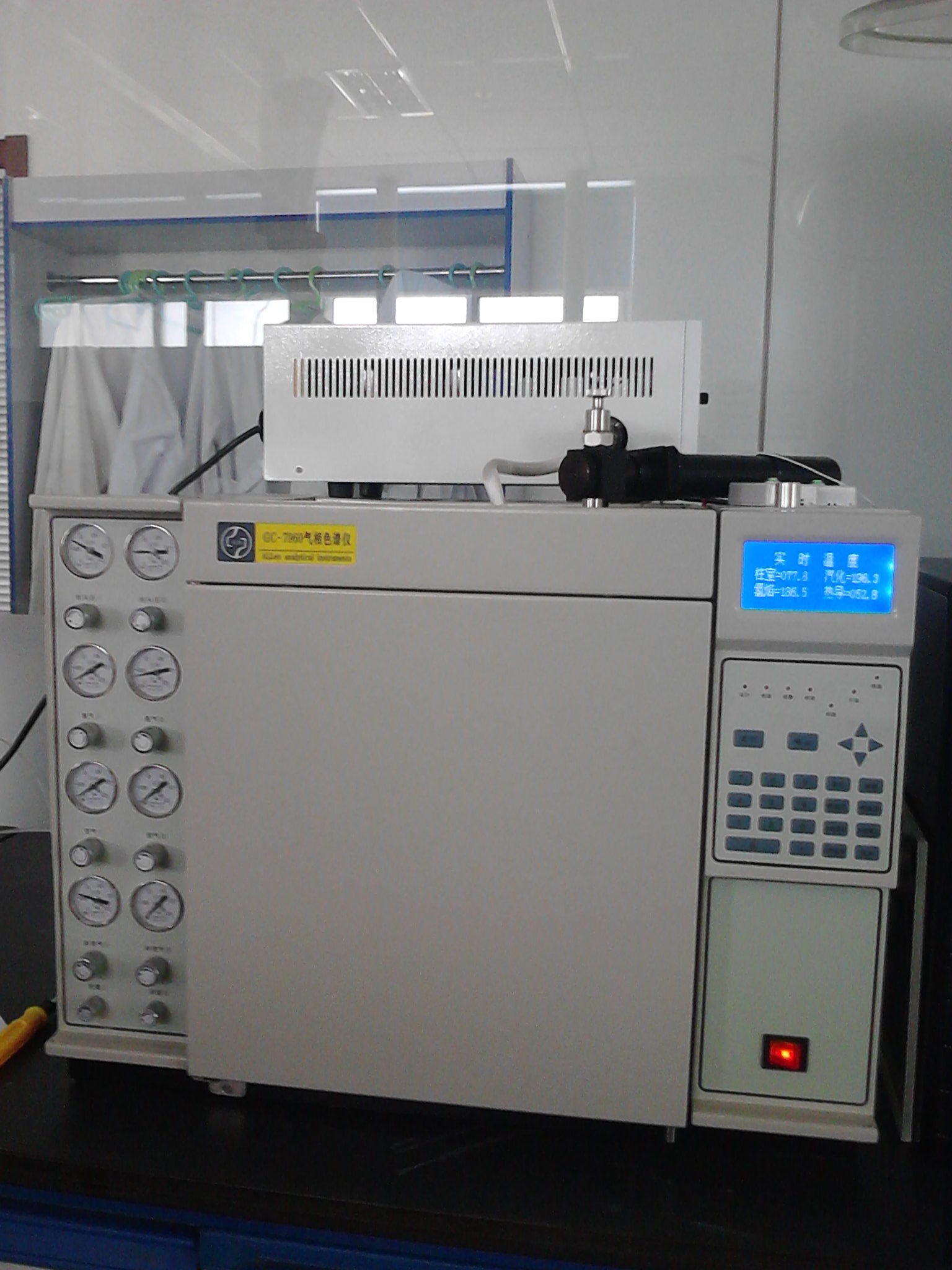 �h(hu��n)�����隈������ɫ�V�x